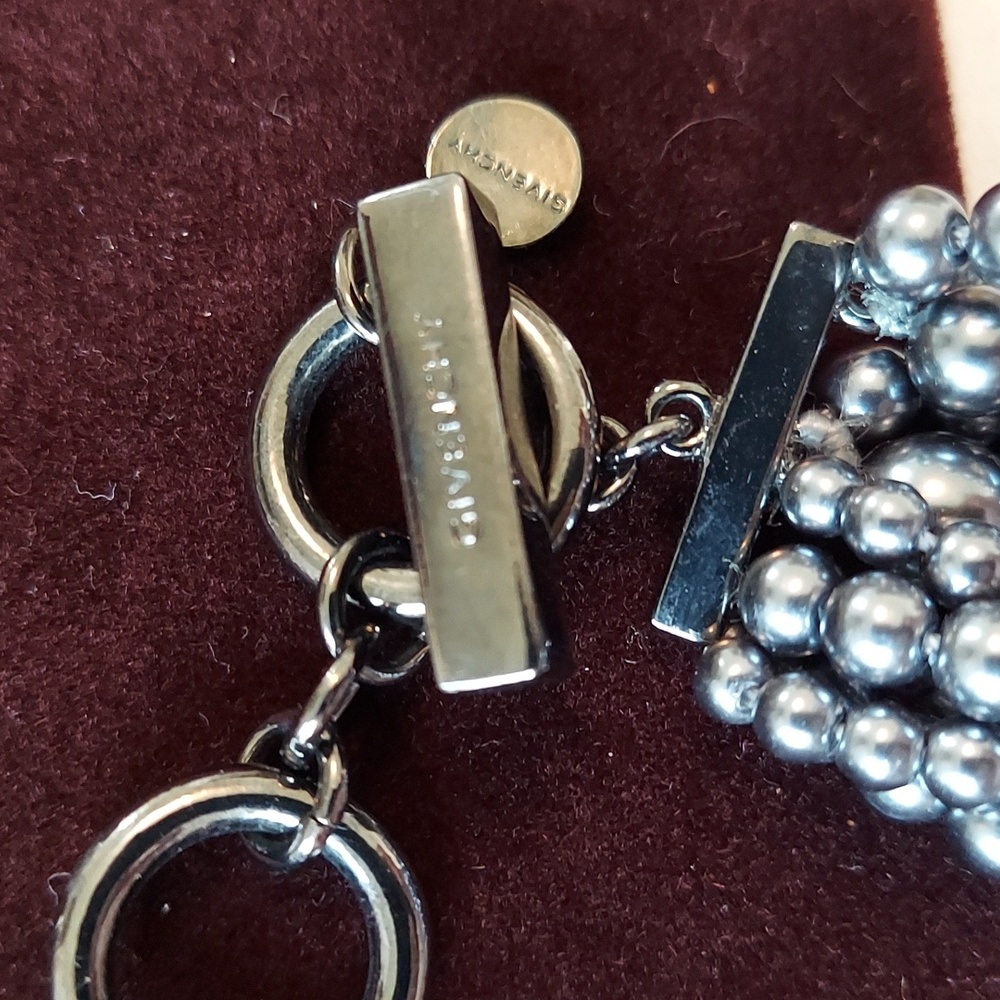 Givenchy‎ Necklace, Signed, Tagged, Braided Lustrous Dark Pearl Adjustable Clasp - Picture 3 of 4